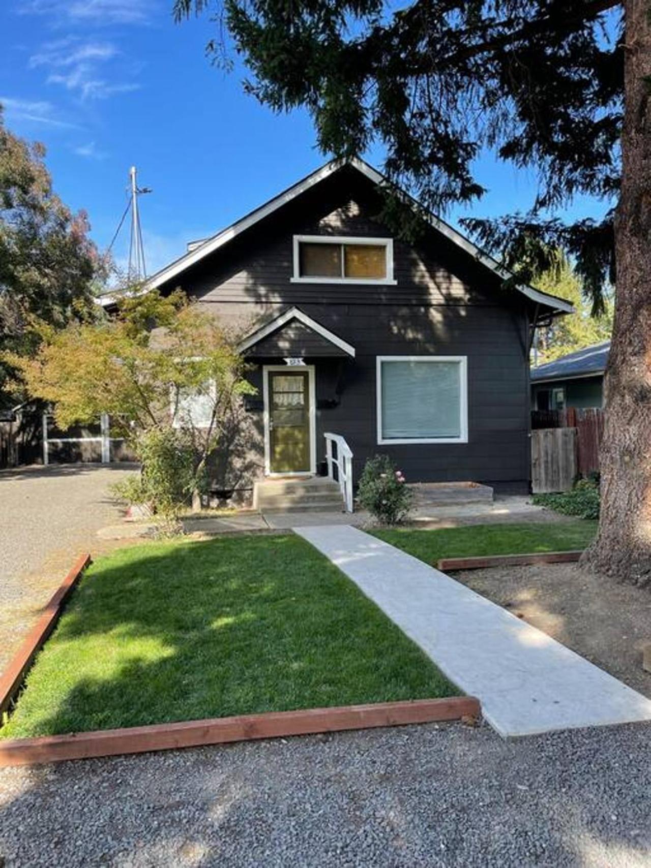 Classic & Cozy Apartments - Parking & Close To Dw Medford Extérieur photo