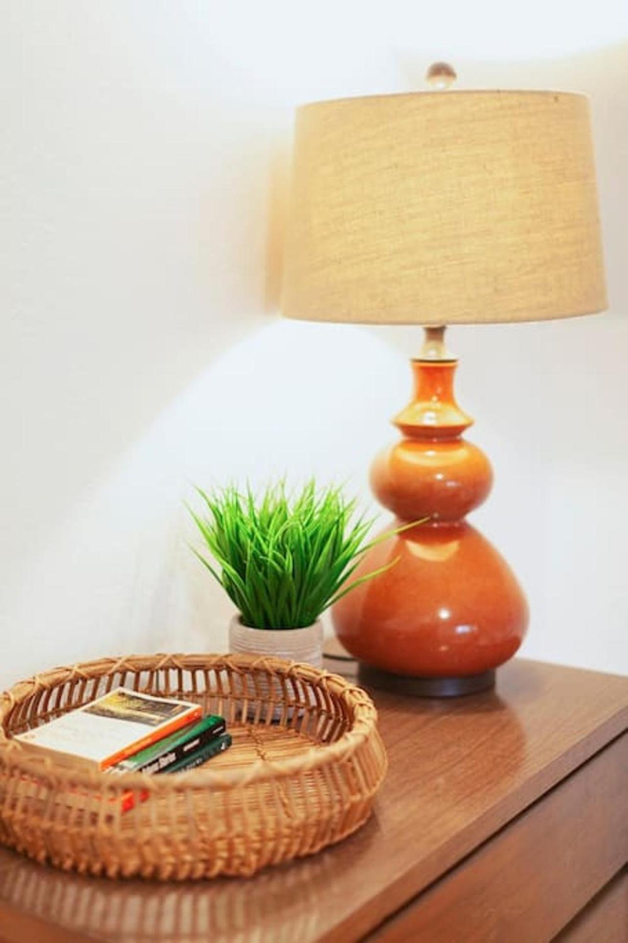 Classic & Cozy Apartments - Parking & Close To Dw Medford Extérieur photo